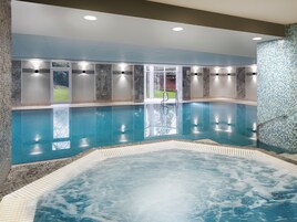Indoor pool, outdoor pool