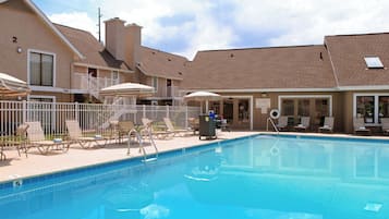 Seasonal outdoor pool