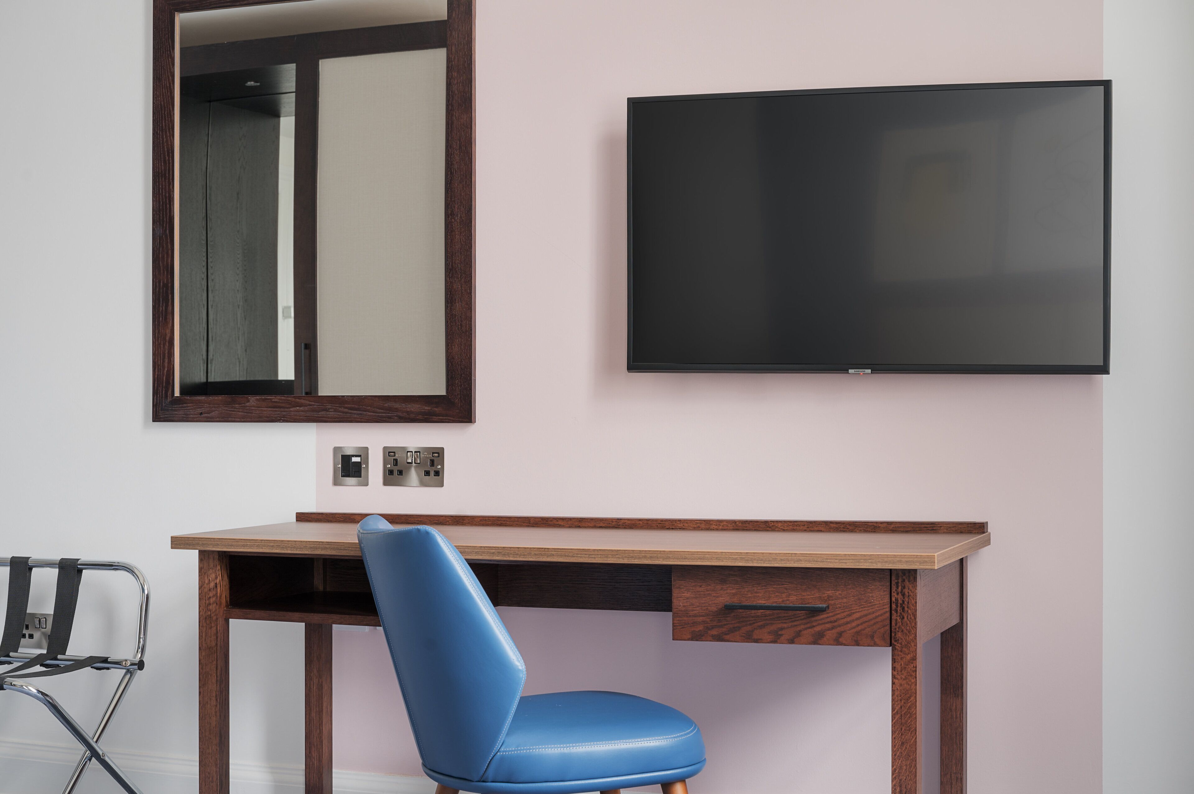 premium room, 1 double bed | 1 bedroom, premium bedding, in-room safe, individually decorated