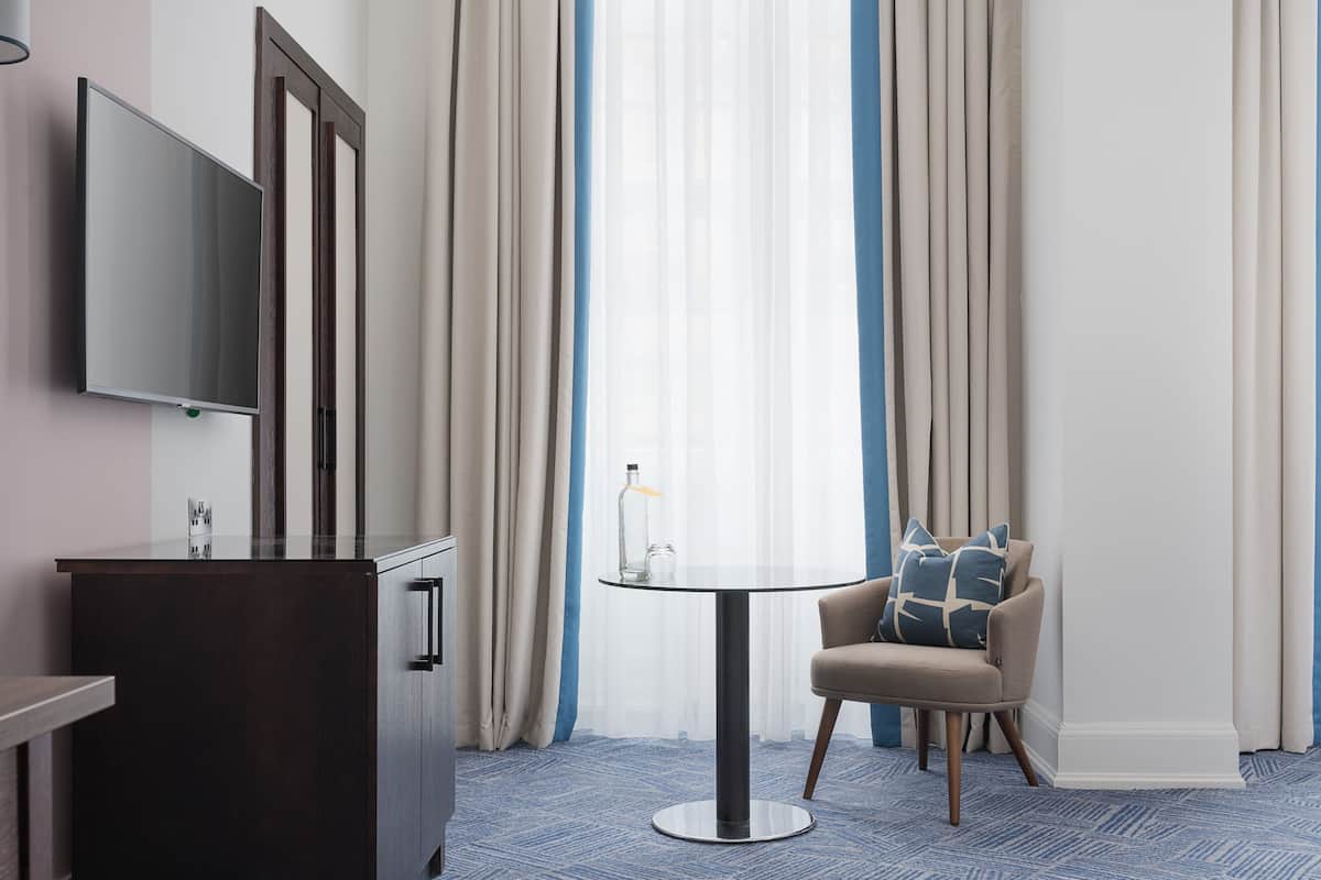 1 bedroom, premium bedding, in-room safe, individually decorated
