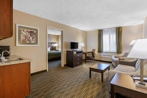 办公桌、熨斗/熨衣板、折叠床/加床（额外收费）、免费 WiFi