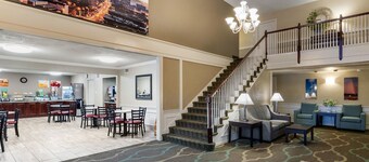 クオリティイン＆スイーツデモイン - マールヘイロード