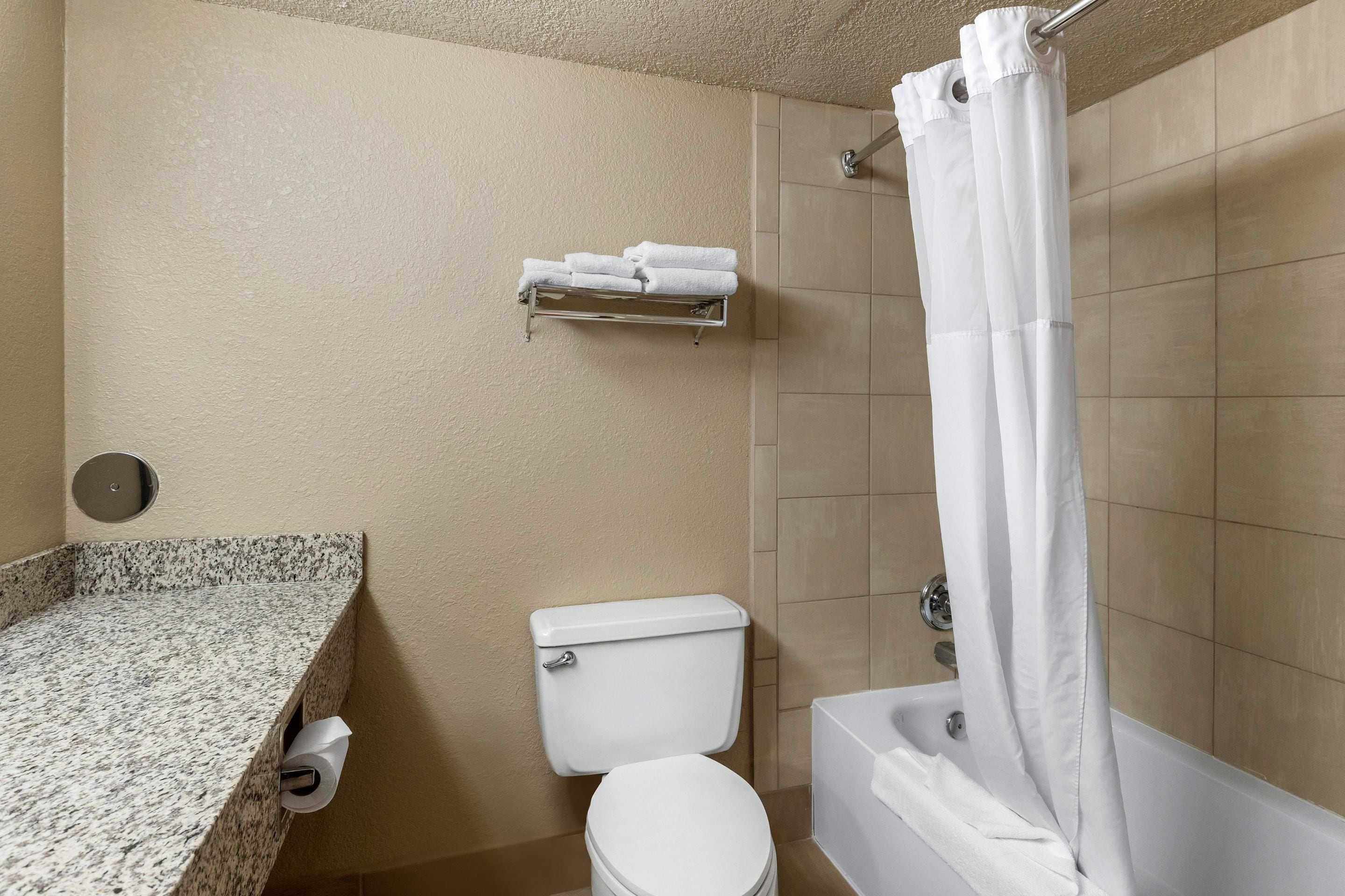 Quality Inn & Suites