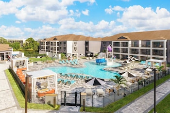 Hotel room view looking out at Courtyard by Marriott Lake Buena Vista at Vista Centre