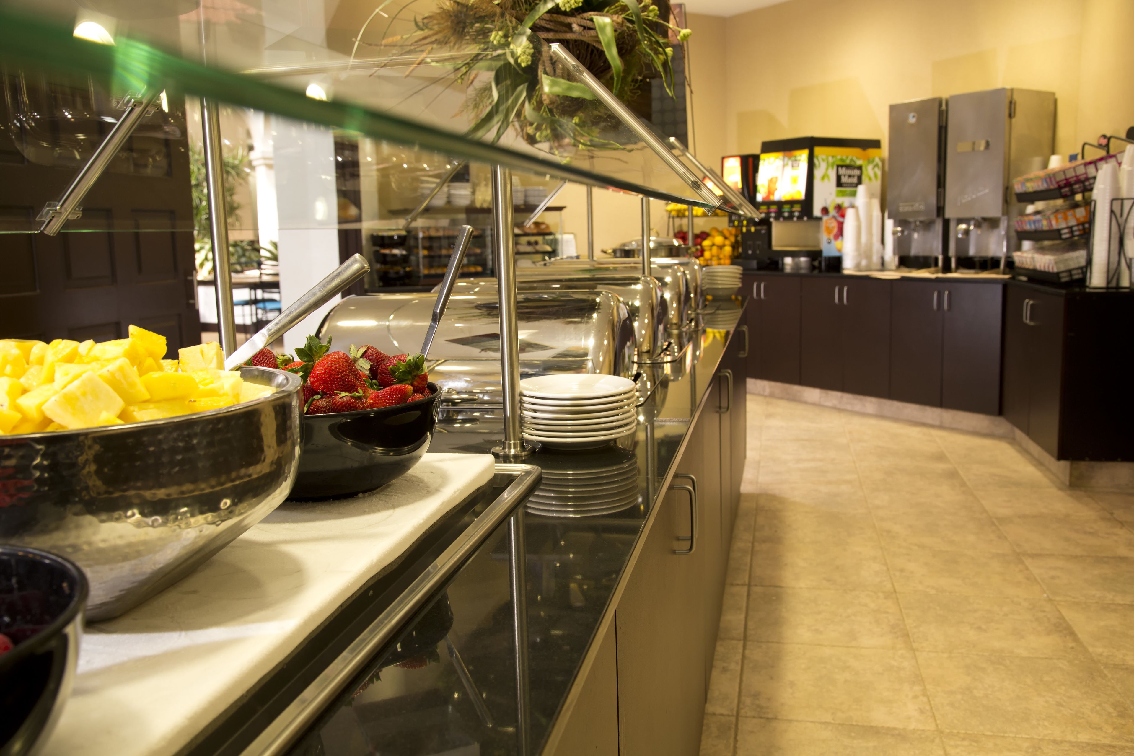 Tägliches inbegriffenes Frühstück zur Selbstbedienung