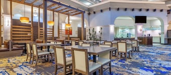 Embassy Suites by Hilton Tulsa I-44