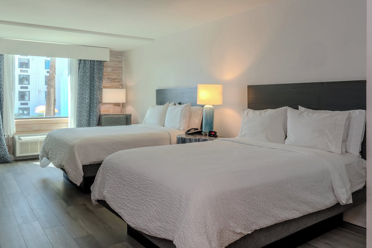 Safe på rommet, skrivebord, strykejern/-brett og wi-fi (inkludert)