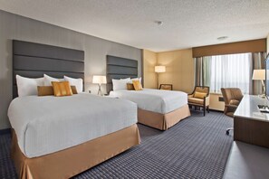 Premium bedding, in-room safe, desk, laptop workspace