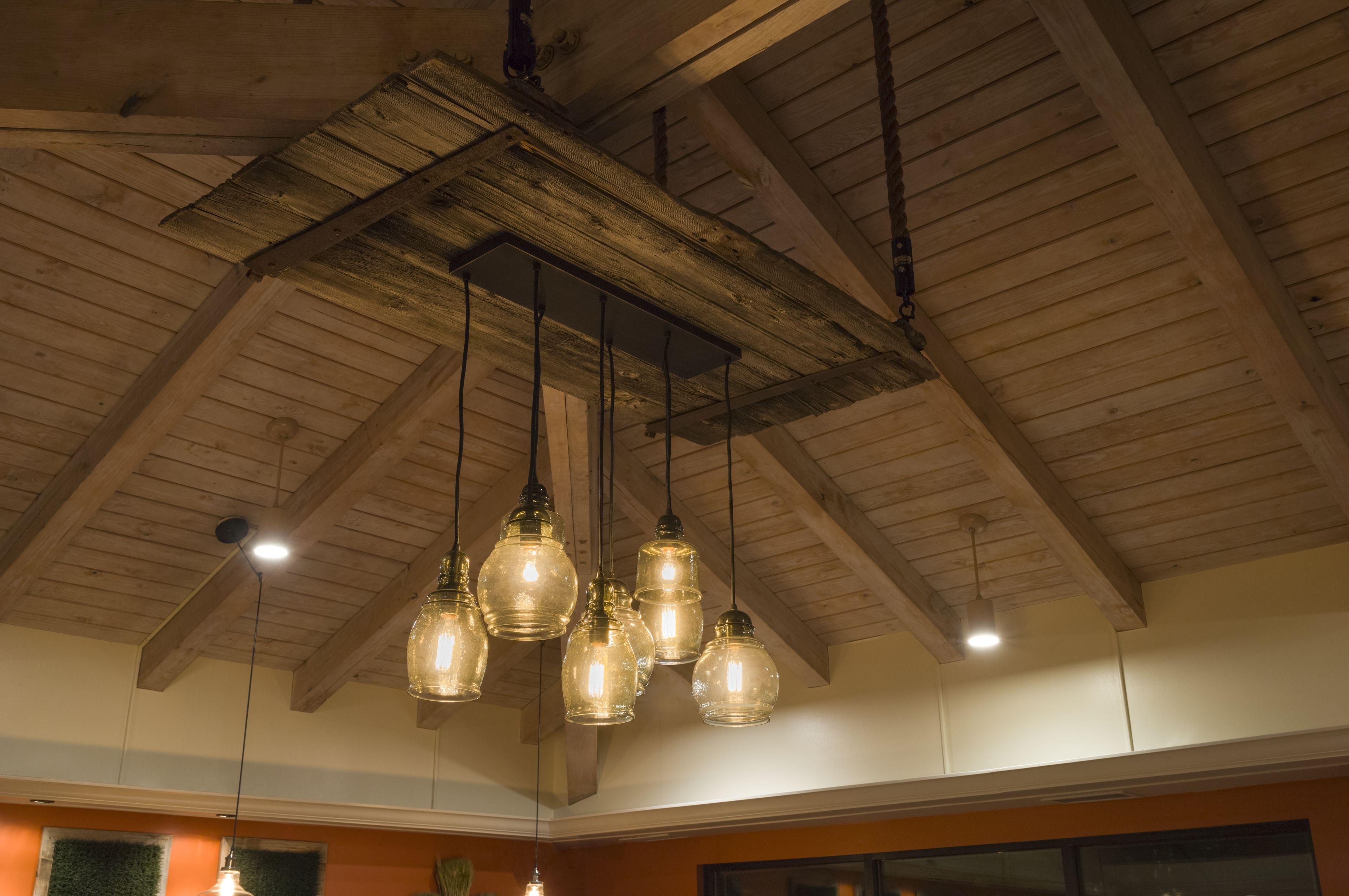 breakfast, lunch and dinner served