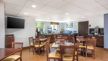 Free daily full breakfast