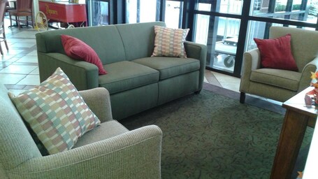 Quality Inn Indy Castleton - Image 4