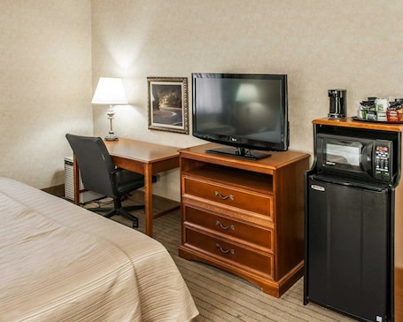 Quality Inn Indy Castleton - Image 26