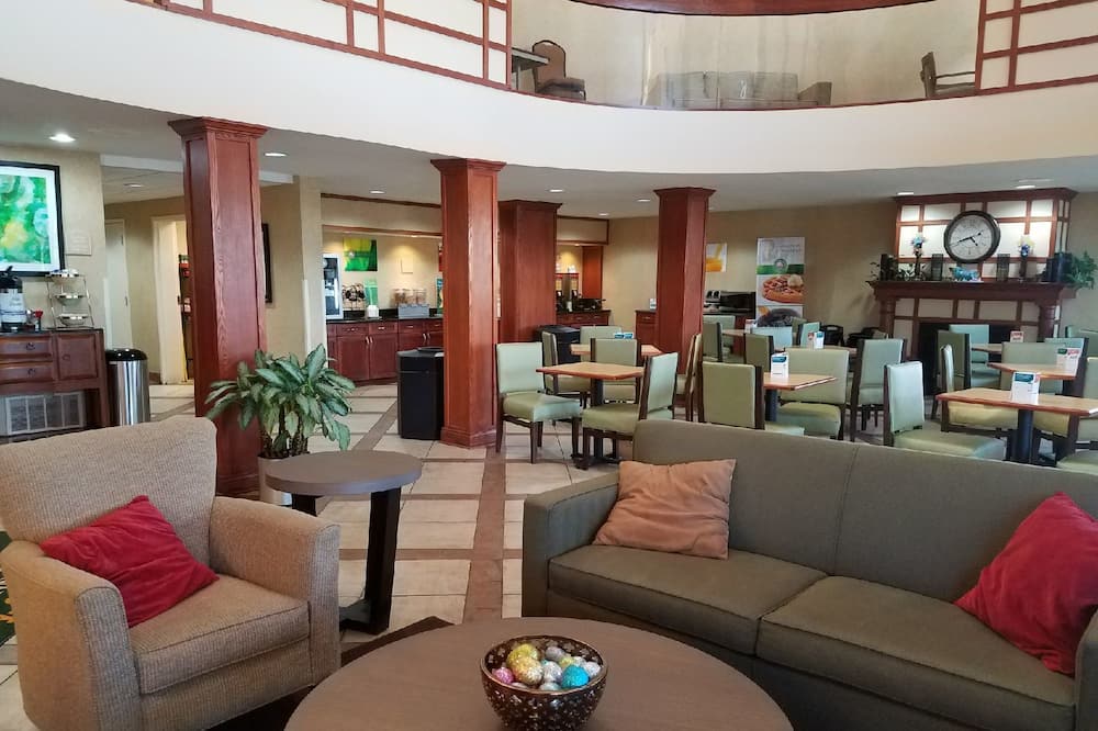 Quality Inn Indy Castleton