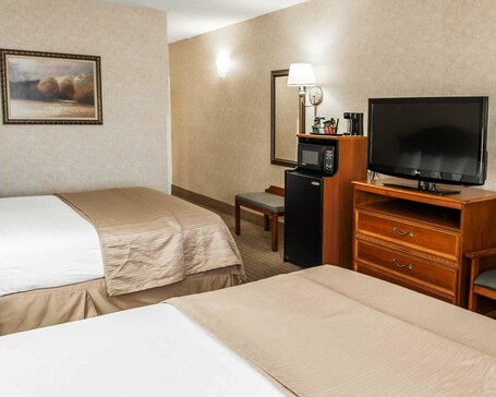 Quality Inn Indy Castleton - Image 25
