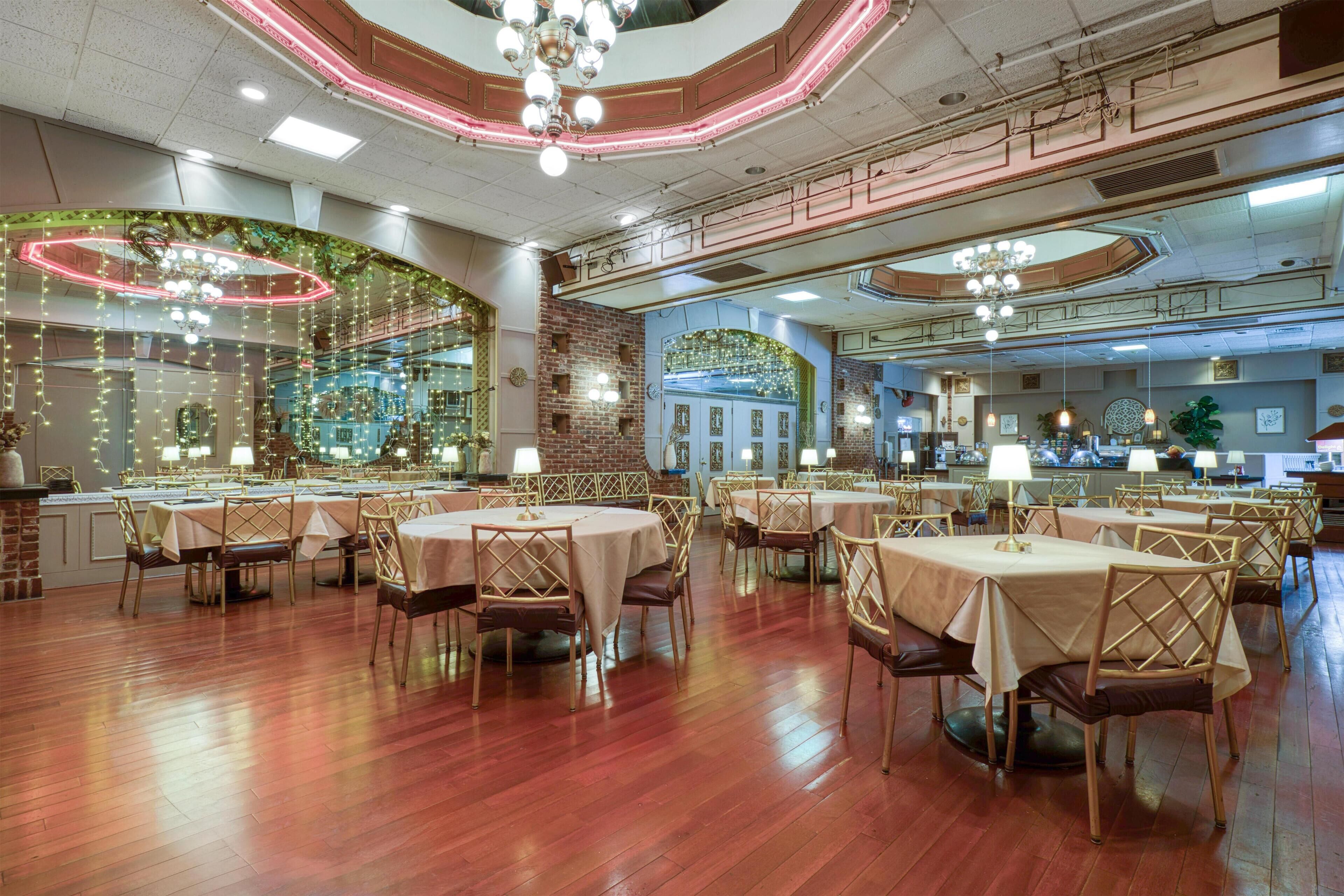 Desayuno buffet incluido todos los días 
