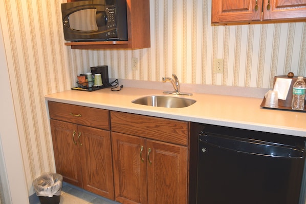 Fridge, microwave, coffee/tea maker