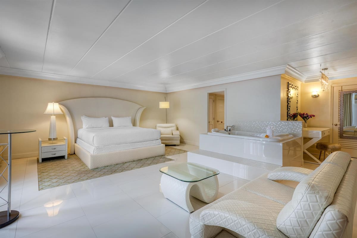 Suite, 1 King Bed, Hot Tub, City View | 1 bedroom, premium bedding, pillow-top beds, desk