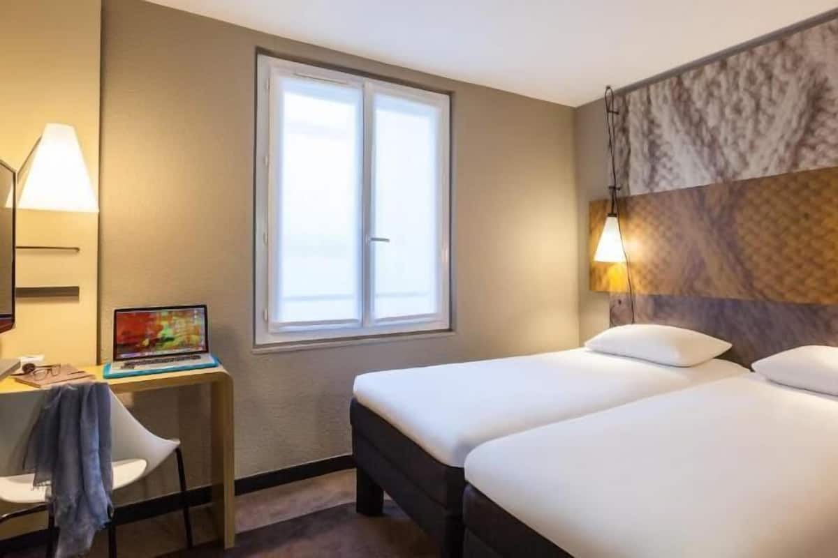 Ropa de cama de alta calidad y camas con pillow-top