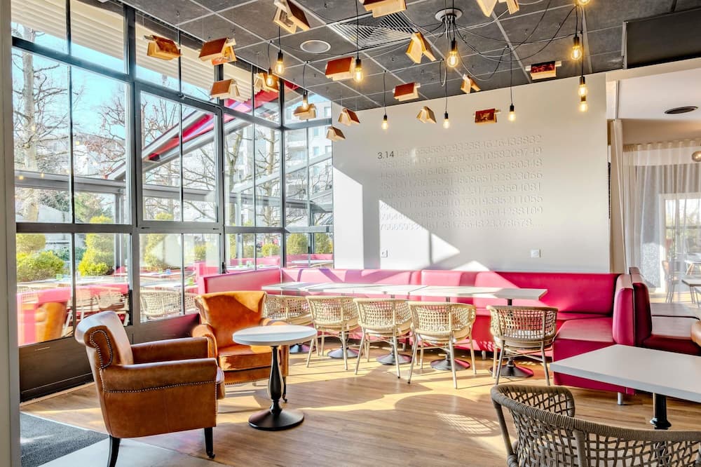 ibis Marne La Vallée Champs