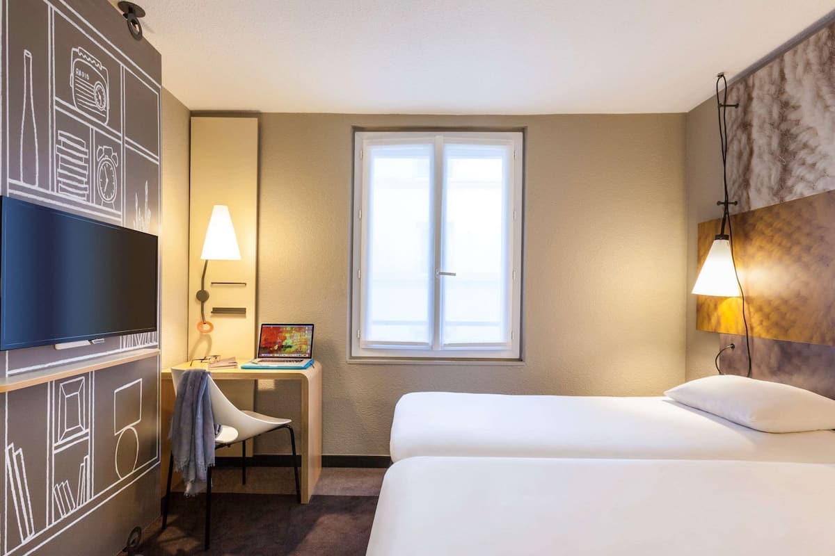 Ropa de cama de alta calidad y camas con pillow-top