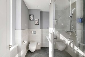 Bathroom - Quality Hotel Station Perth (Perth)