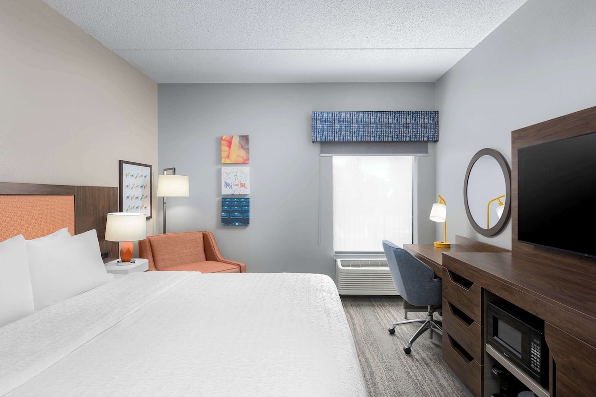 Premium bedding, desk, blackout drapes, iron/ironing board