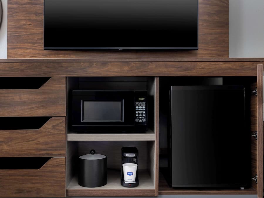 Ropa de cama de alta calidad, escritorio, cortinas opacas