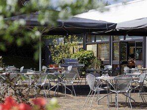 Bar (on property) - Mercure Paris Le Bourget (Le Blanc-Mesnil)