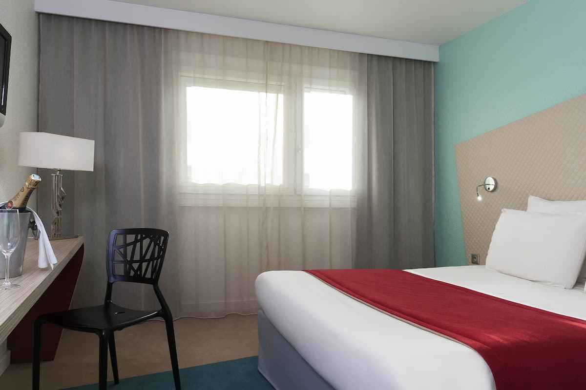 Habitació estàndard, 1 llit doble | Escriptori, cortines opaques i habitacions insonoritzades