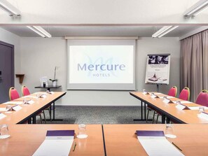 Exterior - Mercure Paris Le Bourget (Le Blanc-Mesnil)