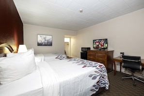 1 bedroom, desk, laptop workspace, blackout drapes
