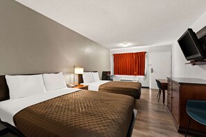 Escritorio, wifi gratis y ropa de cama 