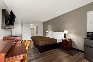 Escritorio, wifi gratis y ropa de cama