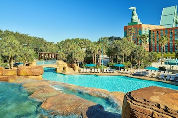 Outdoor pool, open 6:00 AM to 11:00 PM, cabanas (surcharge) at Walt Disney World Swan