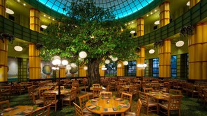 Restaurant - Walt Disney World Swan (Lake Buena Vista)