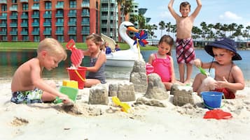 Children’s play area – outdoor