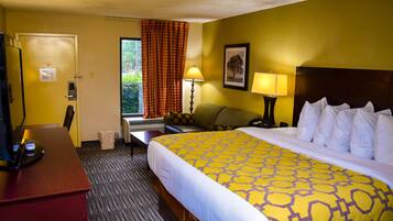 Studio Suite, 1 King Bed, Non Smoking | Desk, blackout drapes, iron/ironing board, free cribs/infant beds