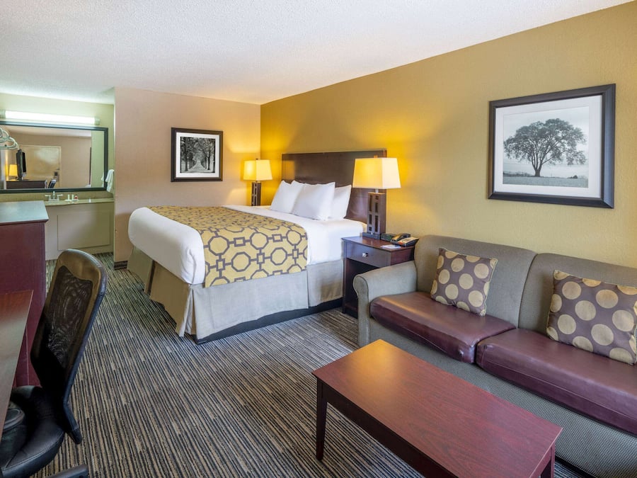 Desk, blackout curtains, iron/ironing board, free cots/infant beds