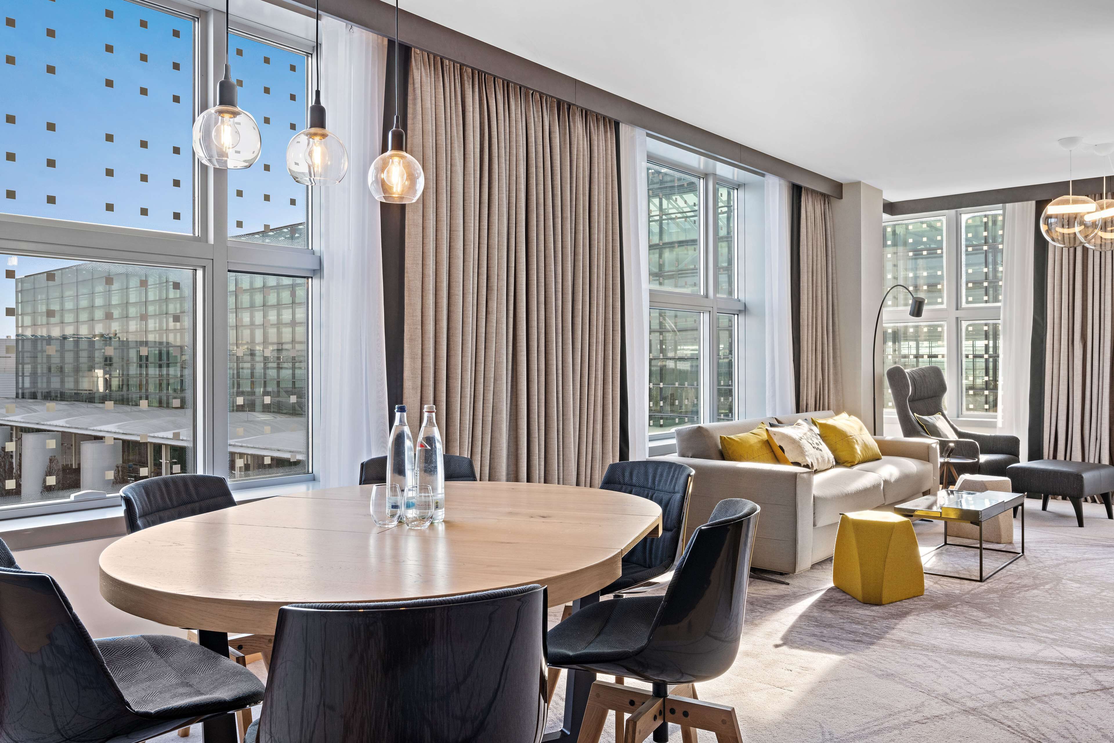 Suite, 1 King Bed (Diplomat) | Living area | 32-inch LCD TV with satellite channels, Smart TV