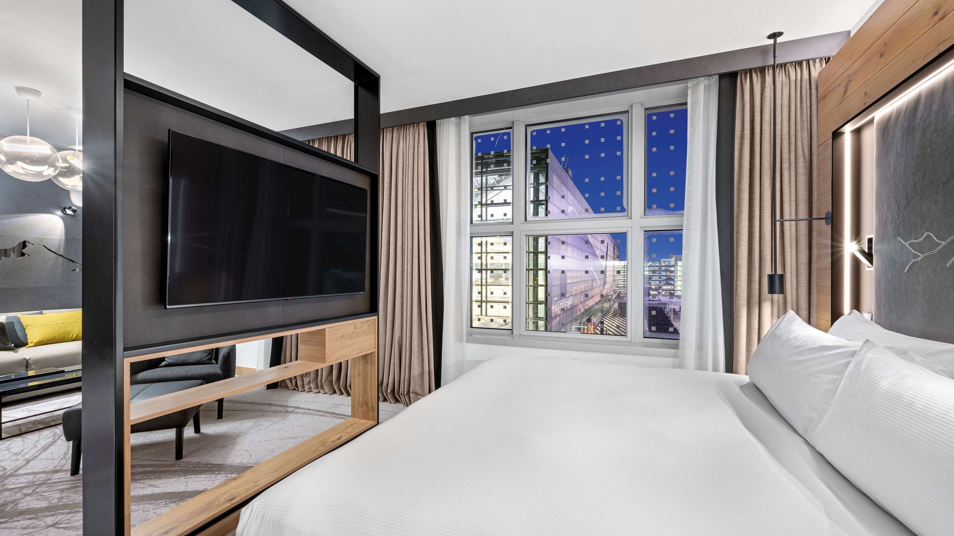 Premium bedding, down duvets, in-room safe, desk