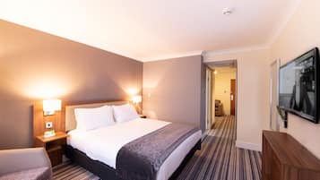 Premium Room, 1 Double Bed with Sofa bed | Desk, laptop workspace, iron/ironing board, free cribs/infant beds