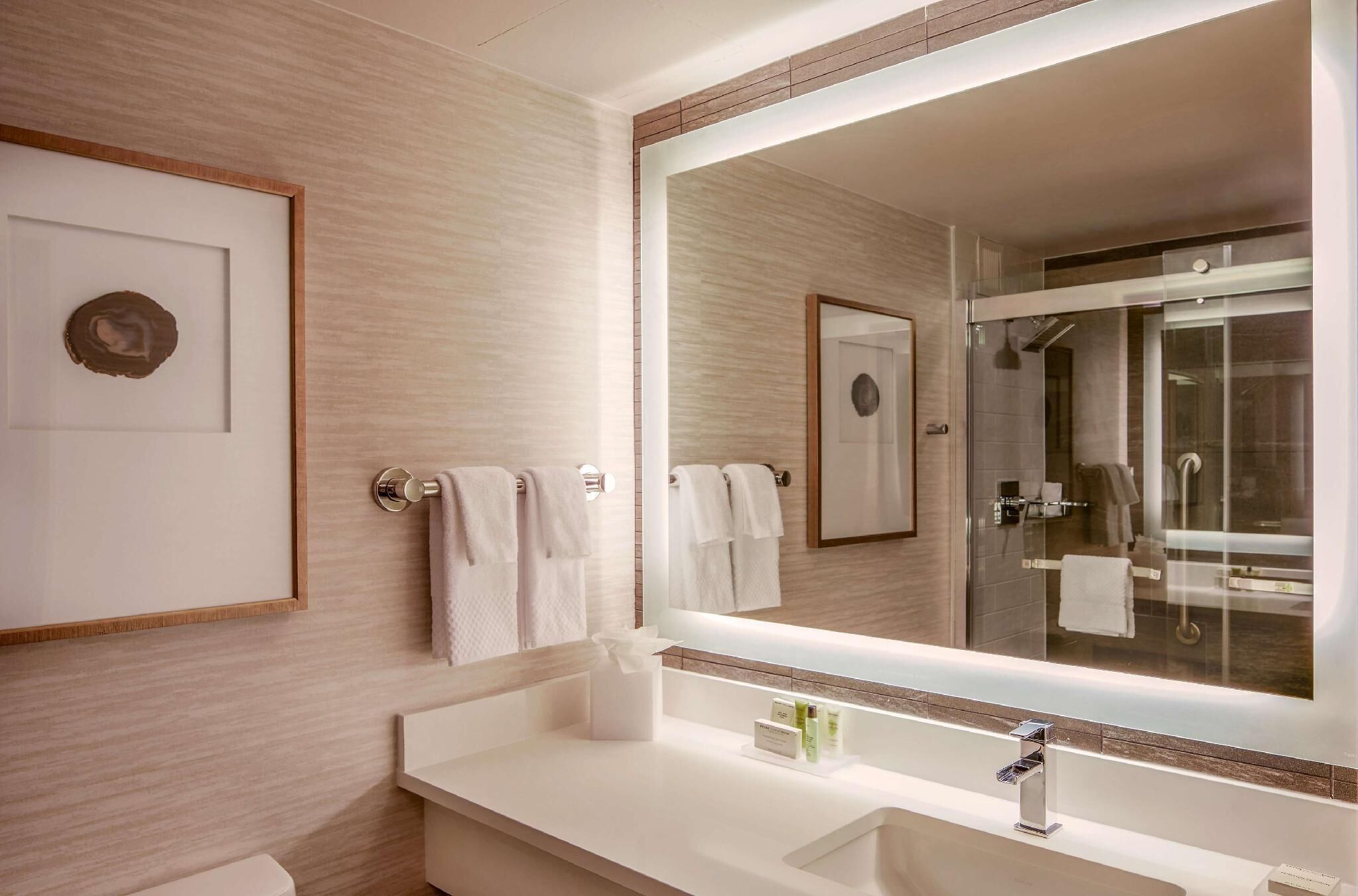 Bathroom | Free toiletries, hair dryer, towels, soap