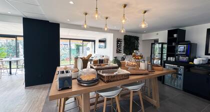 Campanile Chambray Les Tours