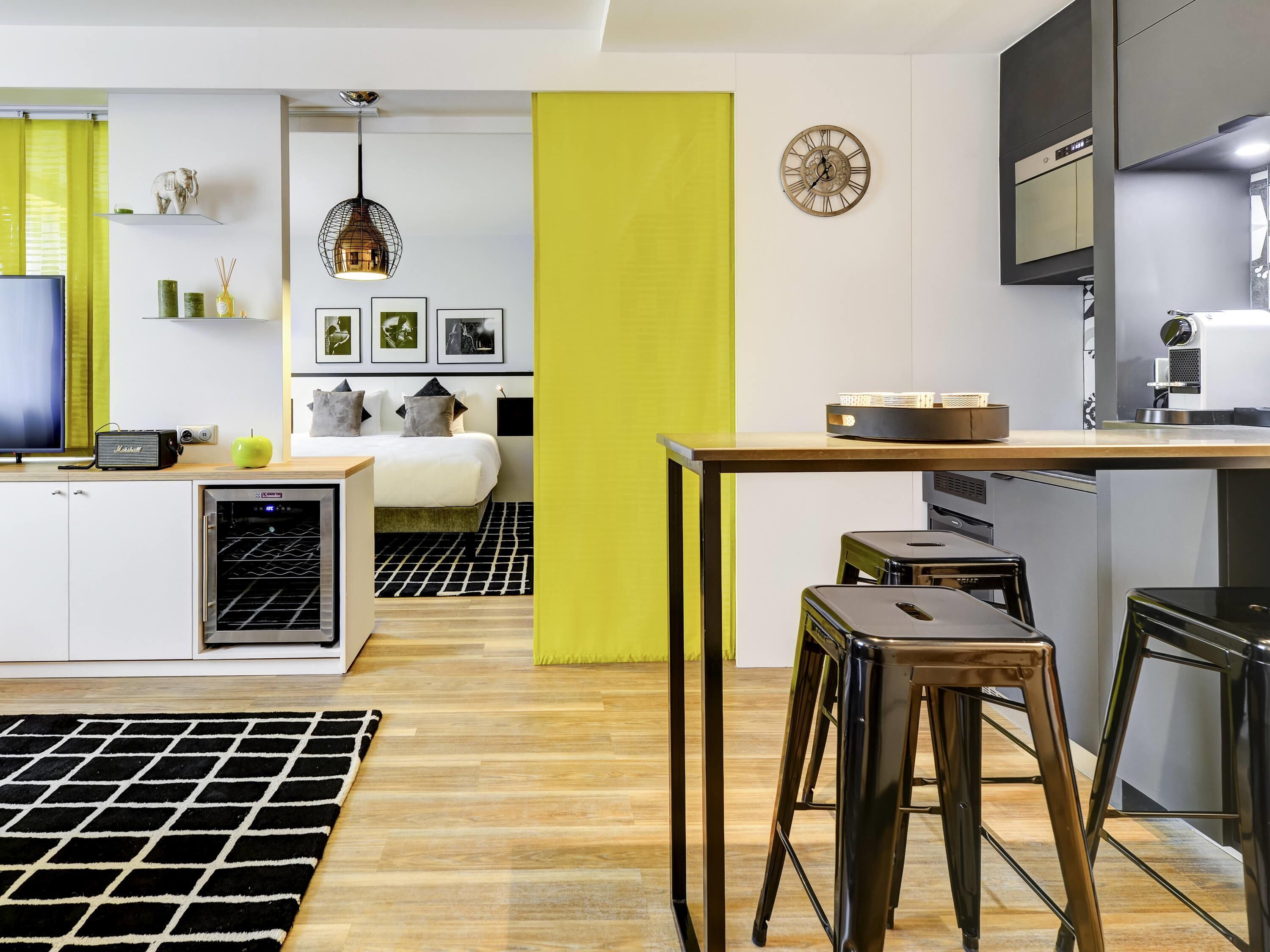 高級公寓, 1 張標準雙人床 (View of Bercy Arena) | 高級寢具、客房內保險箱、遮光布/窗簾、隔音