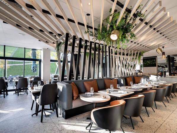 Breakfast, lunch and dinner served - Novotel Paris Centre Bercy (Paris)