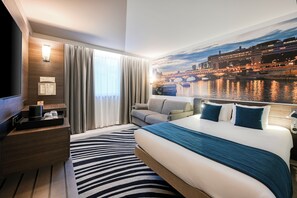 Family Room, 1 Double Bed with Sofa bed (Family Room) | Premium bedding, in-room safe, blackout curtains, soundproofing