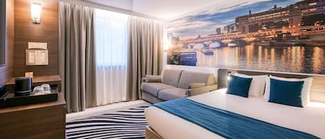 Family Room, 1 Double Bed with Sofa bed (Family Room) | Premium bedding, in-room safe, blackout drapes, soundproofing