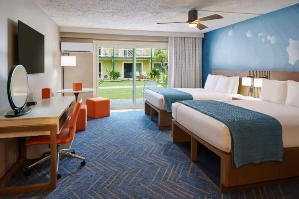 In-room safe, desk, laptop workspace, blackout drapes