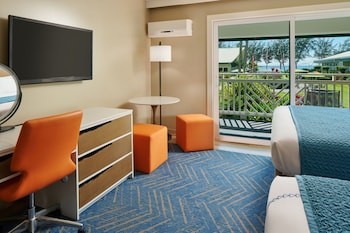 Room, Ocean View (Newly Renovated) | In-room safe, desk, laptop workspace, blackout drapes at Kauai Shores Hotel