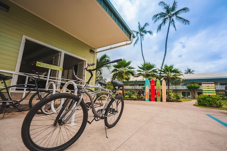 Bicycling. Kauai Shores Hotel